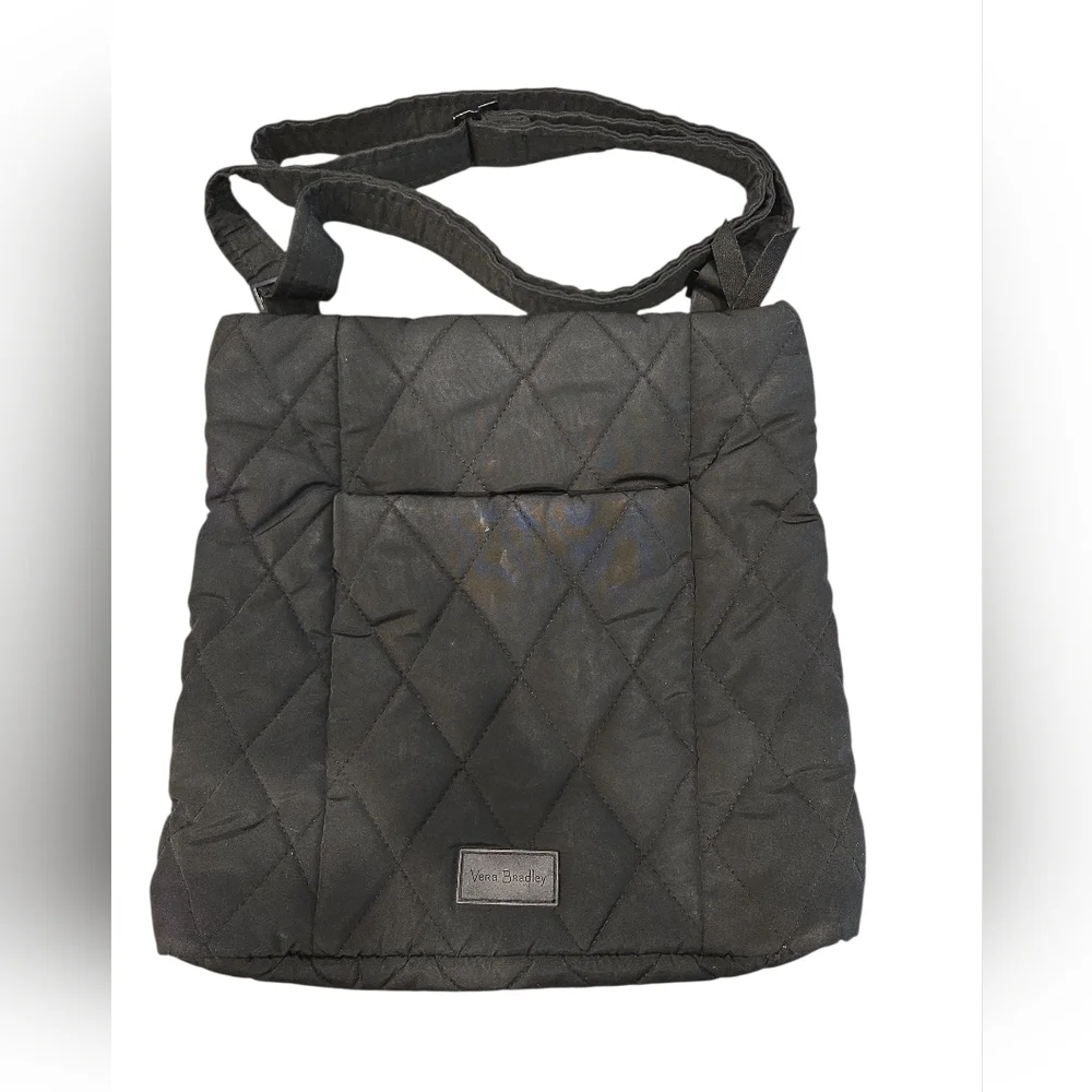 VERA BRADLEY ULTRALIGHT QUILTED HIPSTER CROSSBODY BAG IN BLACK.